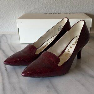 Anne Klein Women's Burgundy Red Heels, Pumps, size 6